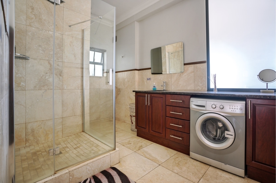 13 Bedroom Property for Sale in Plattekloof 3 Western Cape